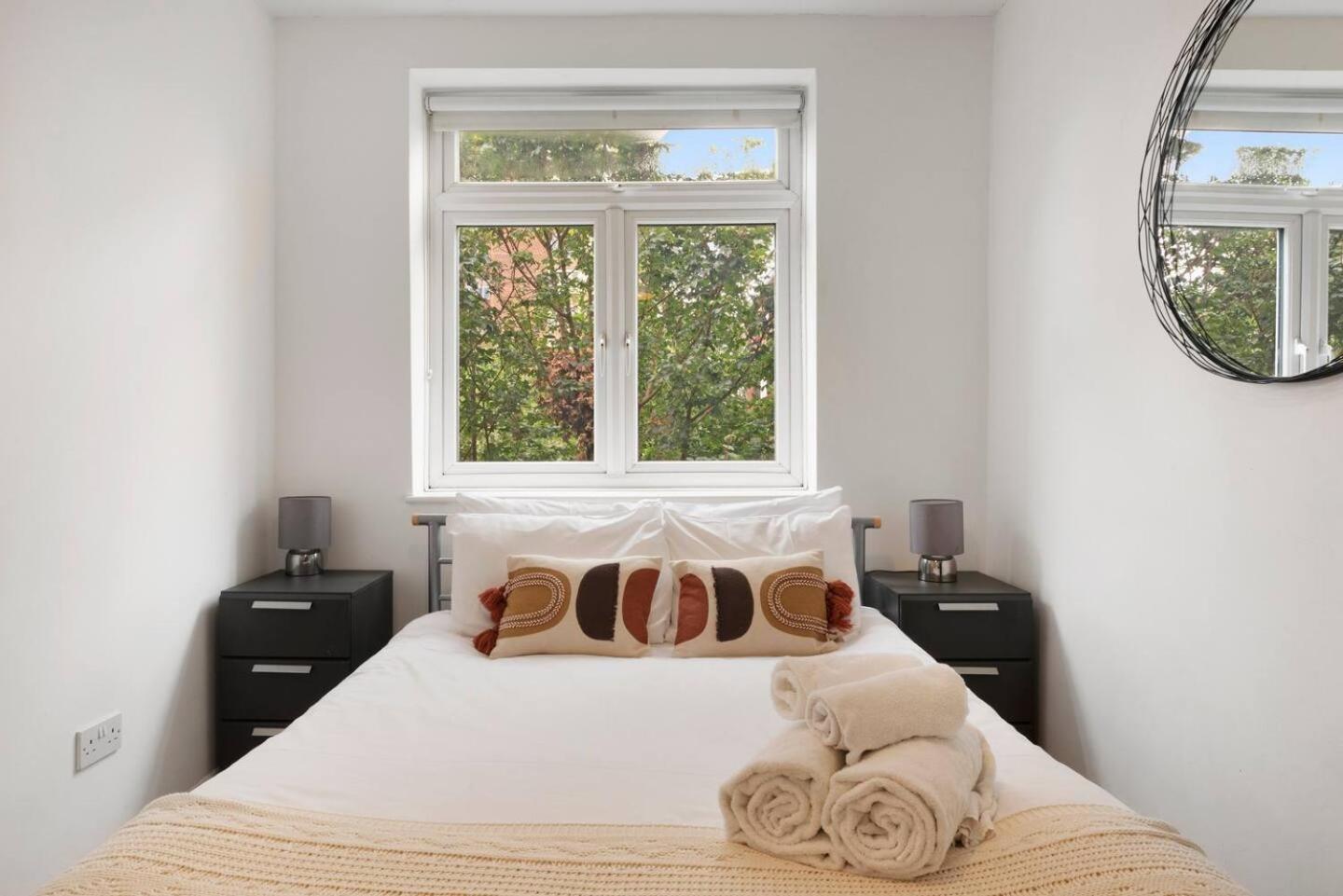 2 Bed Apartment- Finsbury Park Station B 伦敦 外观 照片