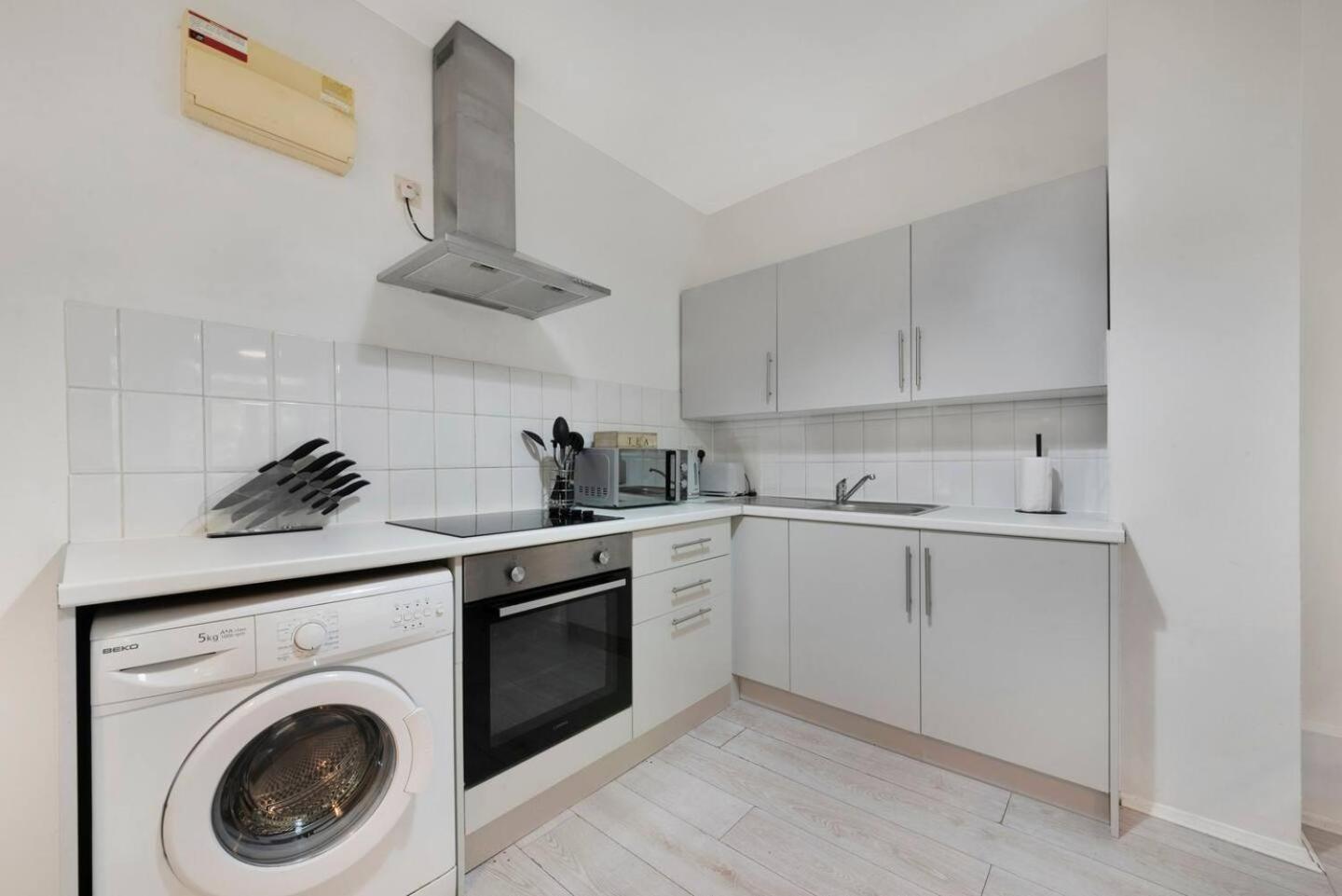 2 Bed Apartment- Finsbury Park Station B 伦敦 外观 照片